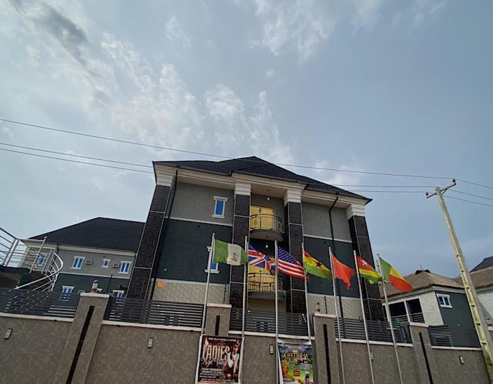 Our Hills Hotel & Suites