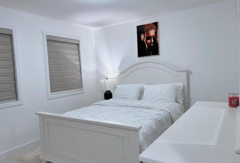 פנסיון Light House