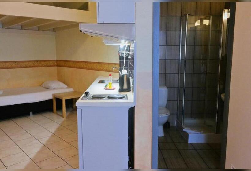 פנסיון Room In Apartment   Condo Gardens Leuven   Student Flat Semiduplex