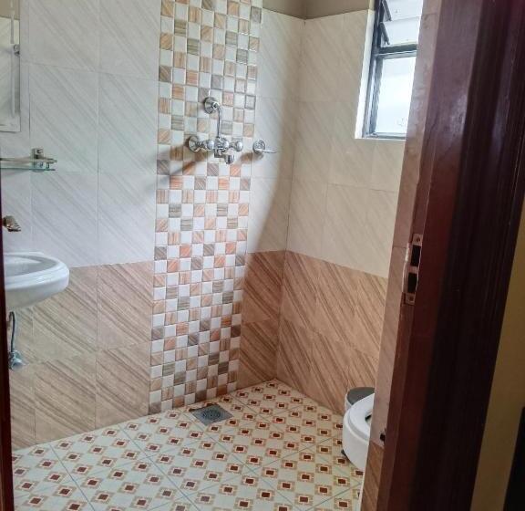 پانسیون Serling Guest House