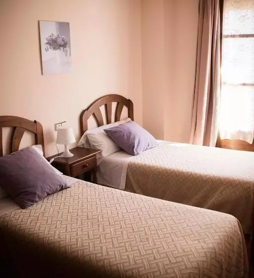 Pension Las Cuevas De Cañart