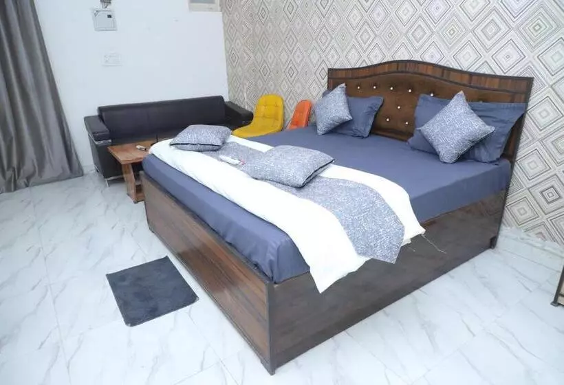Hotelli Royal Choice Noida Sector 101