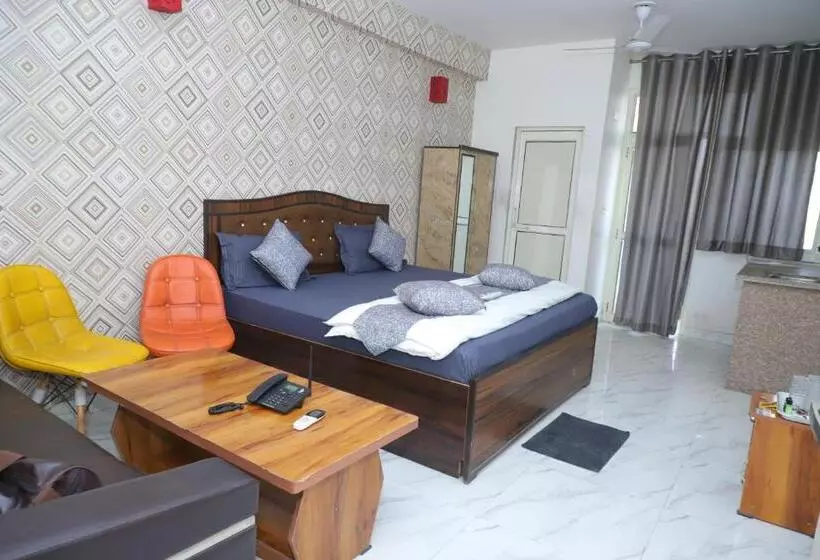 Hotelli Royal Choice Noida Sector 101