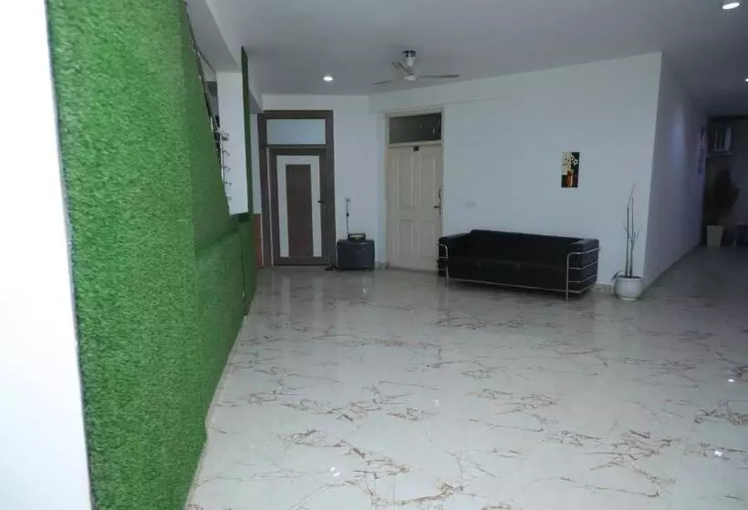 Hotelli Royal Choice Noida Sector 101