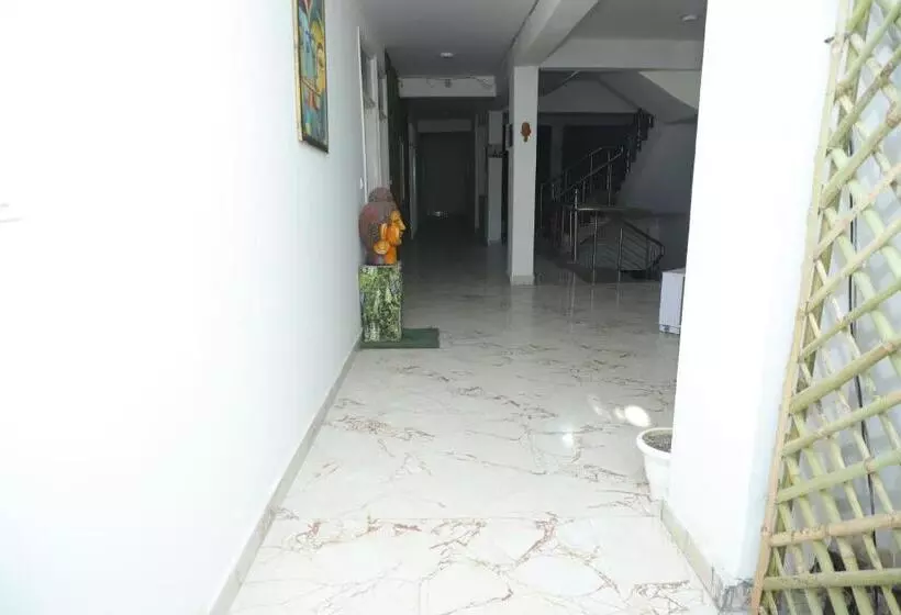 Hotelli Royal Choice Noida Sector 101