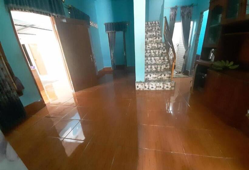 مبيت وإفطار D  Pottery Homestay