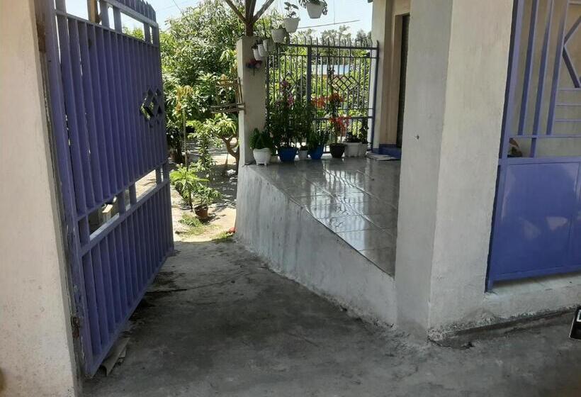 مبيت وإفطار D  Pottery Homestay