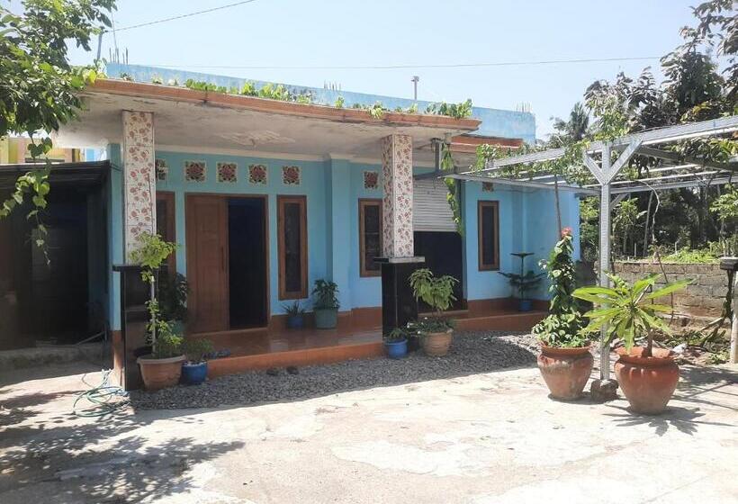 مبيت وإفطار D  Pottery Homestay