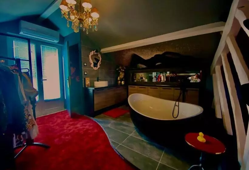 تختخواب و صبحانه Love Room Chic&glam