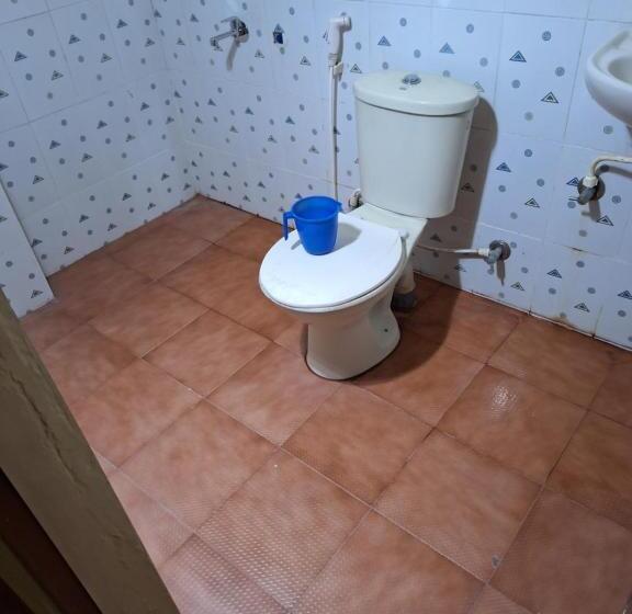 호텔 Adimali Stays