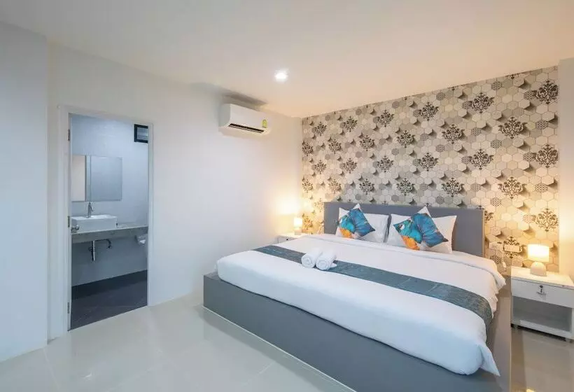 Hotelli Chanakarn Pool Access Rawai