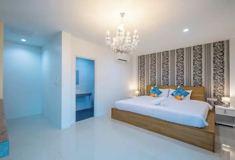 Hotelli Chanakarn Pool Access Rawai