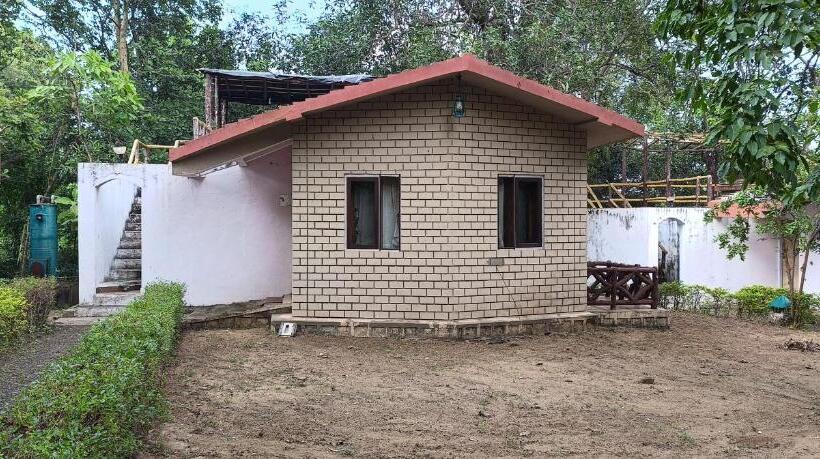 호텔 Green Woods Resort