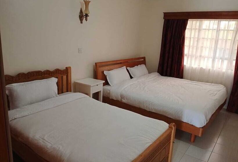 هتل Juniper Green Gardens Resort