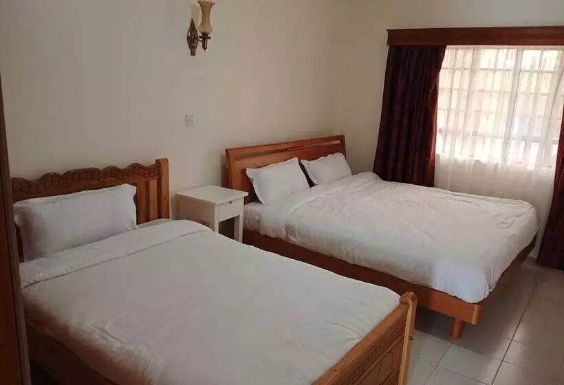 هتل Juniper Green Gardens Resort