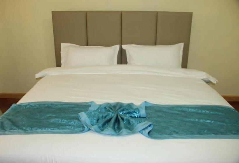 هتل Juniper Green Gardens Resort