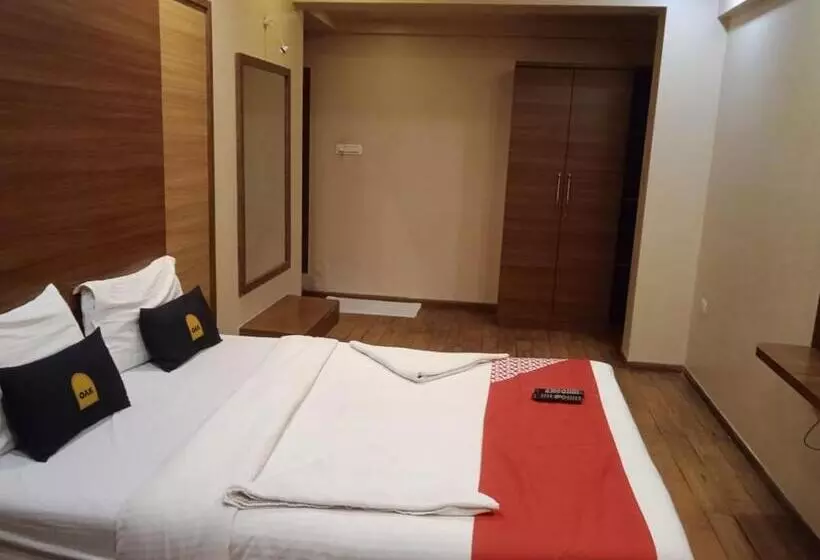 ホテル Mahadev Residency