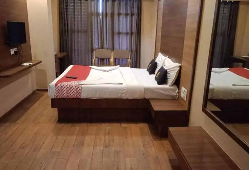 ホテル Mahadev Residency
