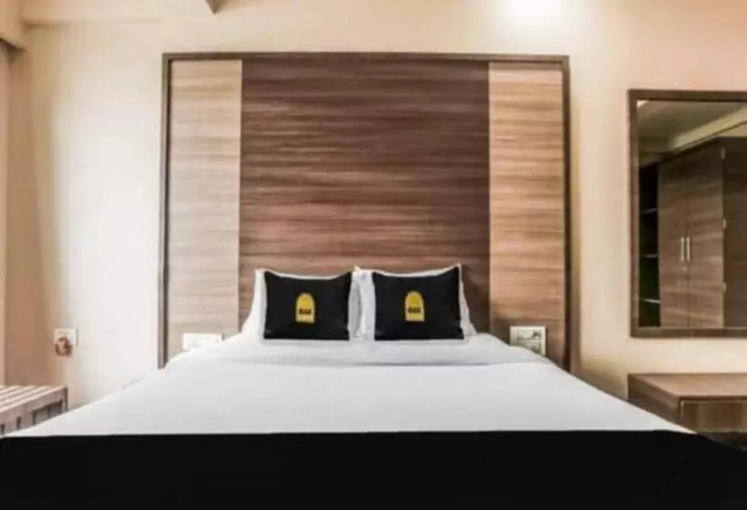 ホテル Mahadev Residency
