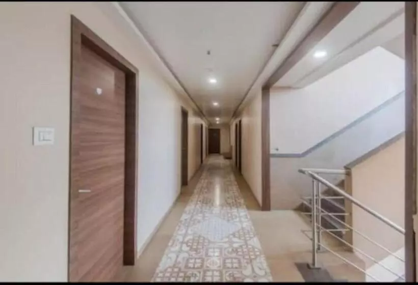 ホテル Mahadev Residency