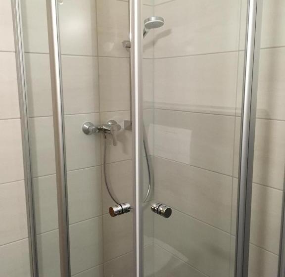 Отель Mönchsberghof