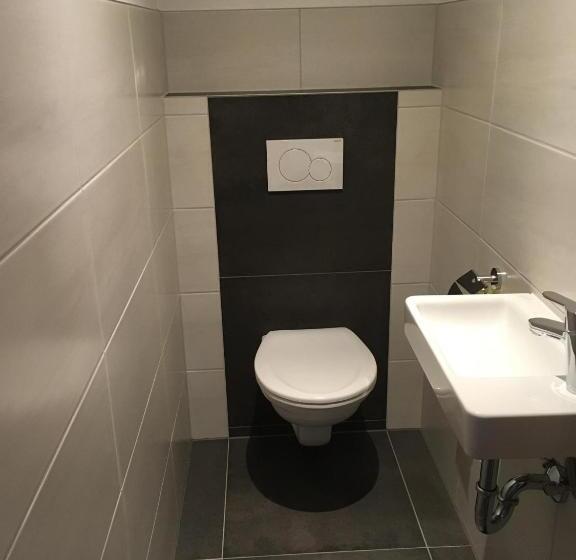 Отель Mönchsberghof