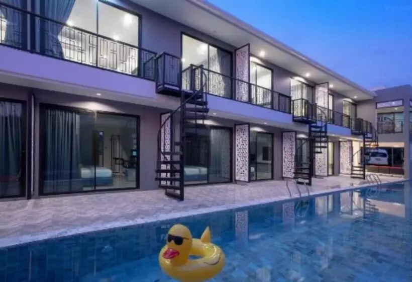 Hotelli Chanakarn Pool Access Rawai