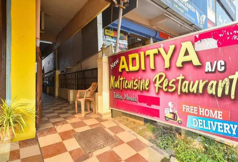 ホテル Oyo Flagship Adithya Residency