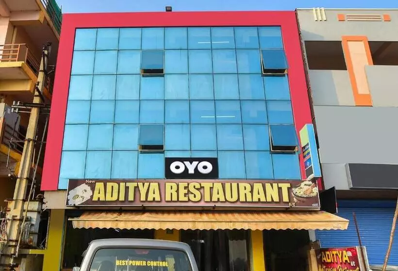 ホテル Oyo Flagship Adithya Residency