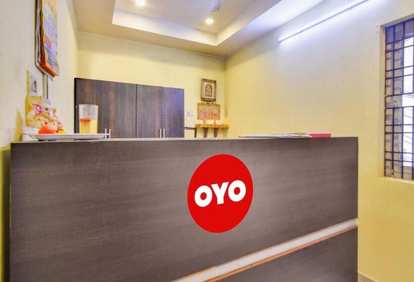 ホテル Oyo Flagship Adithya Residency