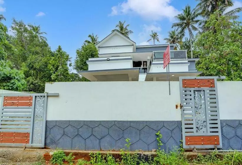 Super Hotel O Sivananda Homestay
