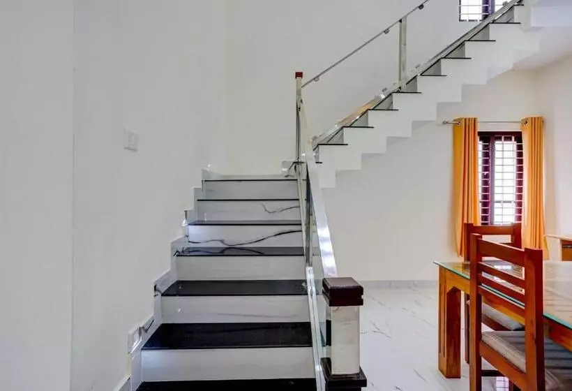 Super Hotel O Sivananda Homestay