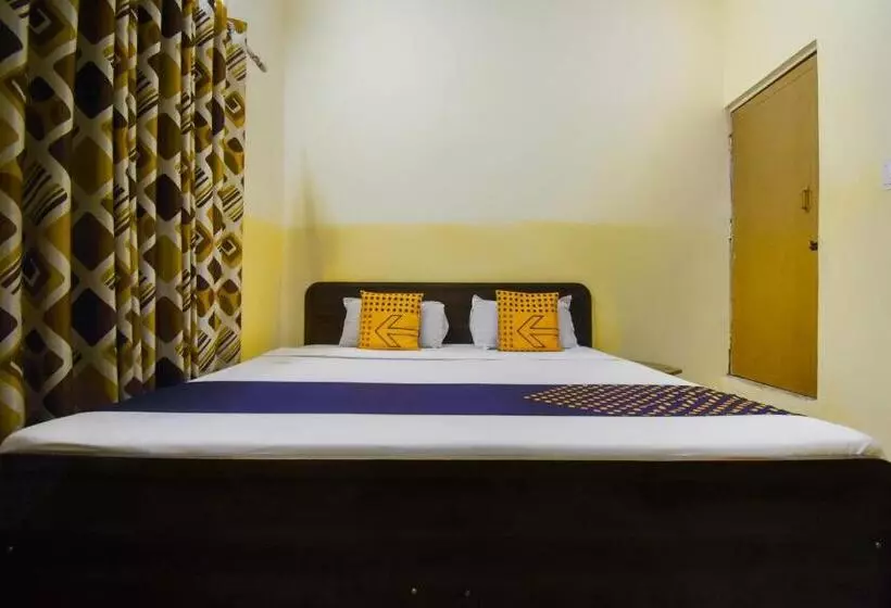 ホテル Oyo Yatra Guest House