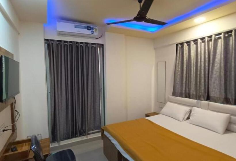 ホテル Sai Nidhi Lodging & Boarding