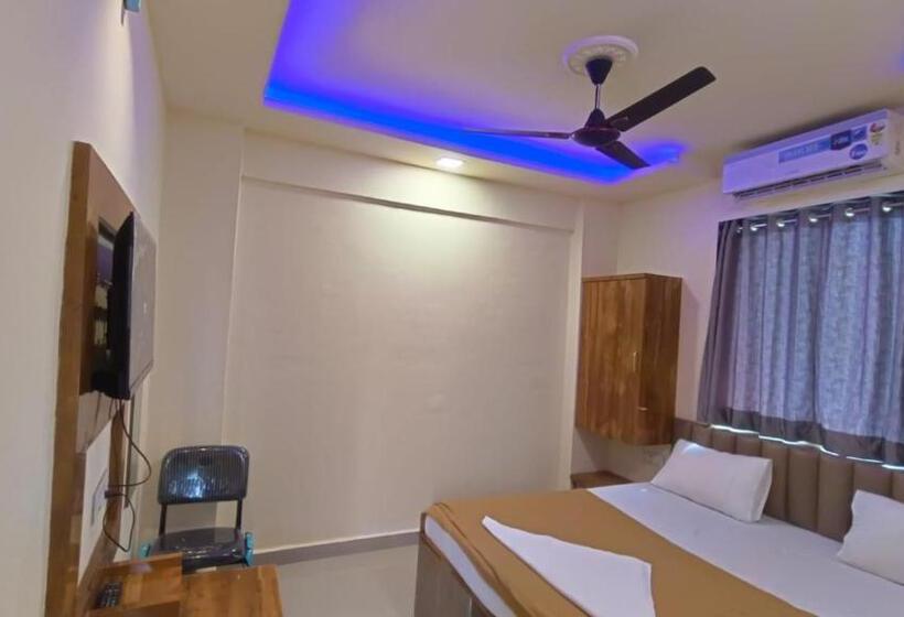 ホテル Sai Nidhi Lodging & Boarding