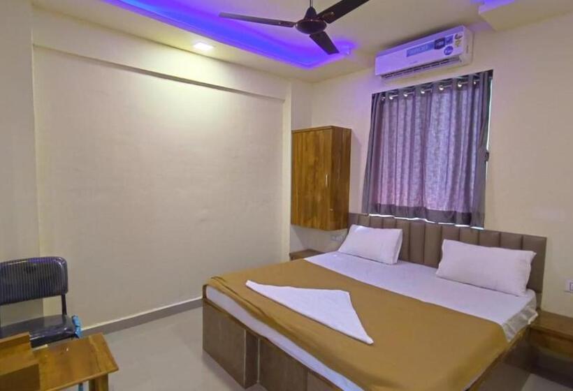 ホテル Sai Nidhi Lodging & Boarding