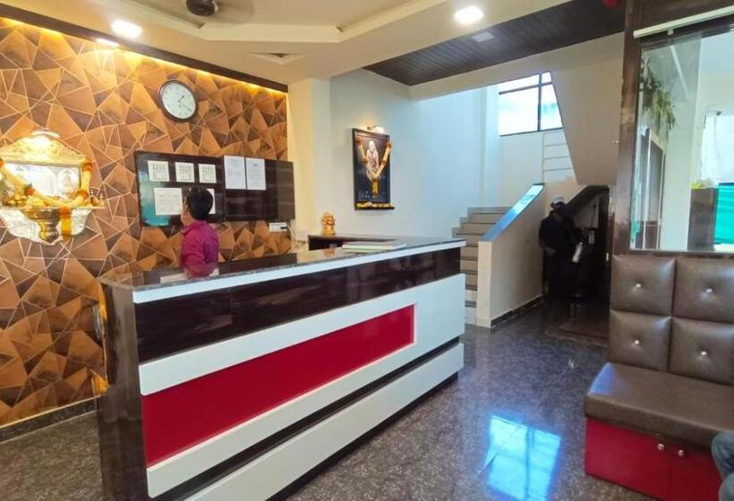 ホテル Sai Nidhi Lodging & Boarding