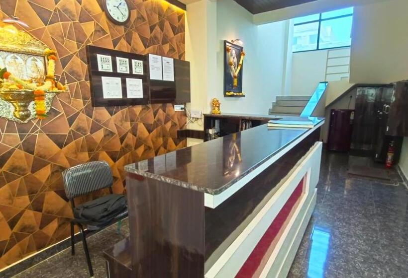 ホテル Sai Nidhi Lodging & Boarding