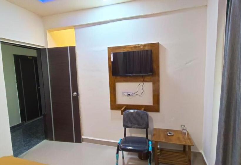 ホテル Sai Nidhi Lodging & Boarding