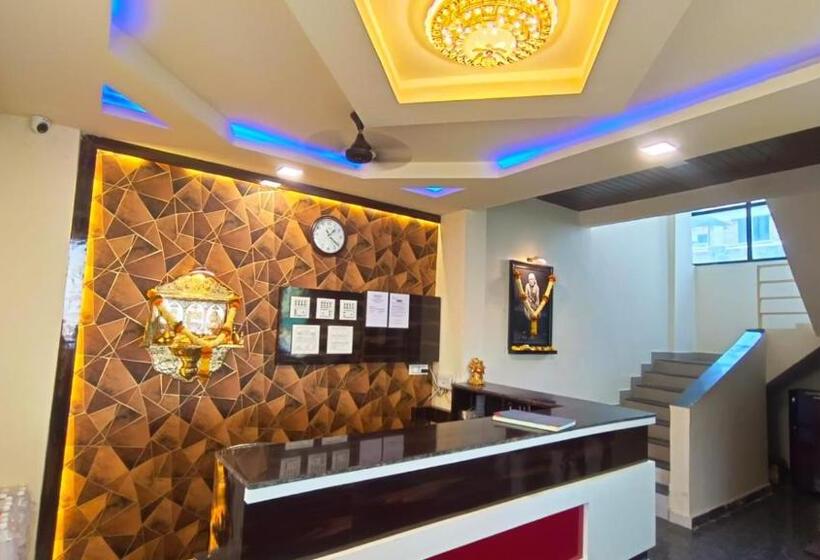 ホテル Sai Nidhi Lodging & Boarding