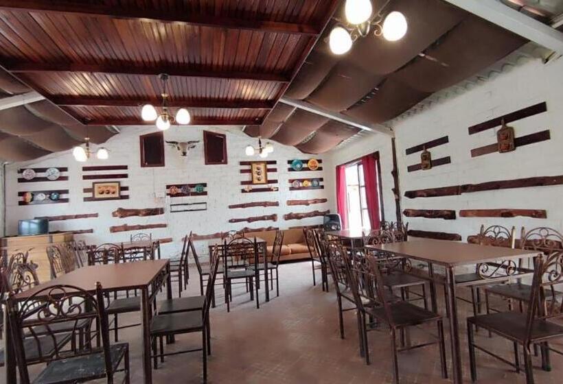 Отель Sama Jauka