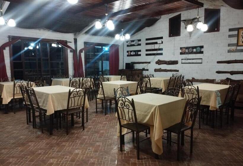 Отель Sama Jauka