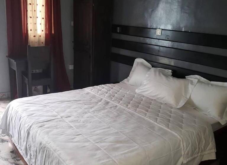 هتل Sunrise Center Bonapriso 111