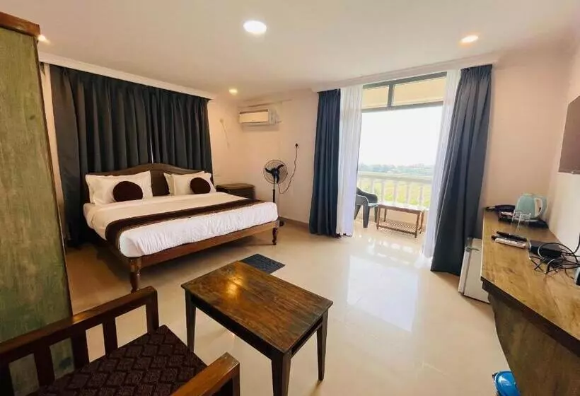 Nagas Hotel Satyavati Morjim