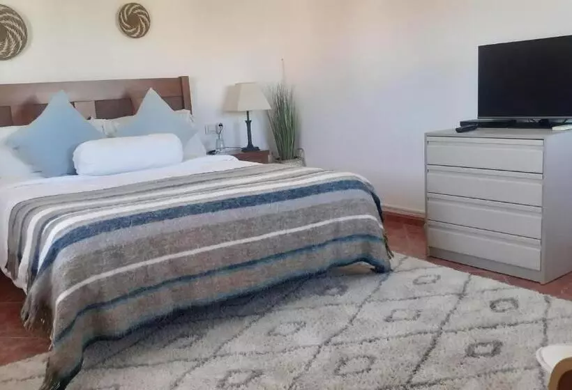 ペンション Els Poblets Denia Offers Casa Crosby Private Studio Within Walking Distance To The Beach