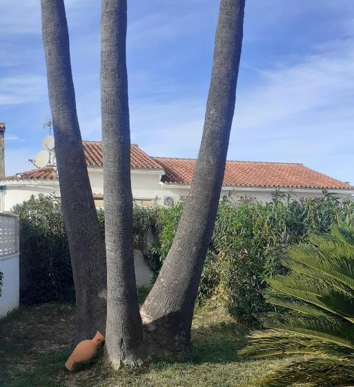 پانسیون Els Poblets Denia Offers Casa Crosby Private Studio Within Walking Distance To The Beach