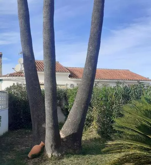 ペンション Els Poblets Denia Offers Casa Crosby Private Studio Within Walking Distance To The Beach