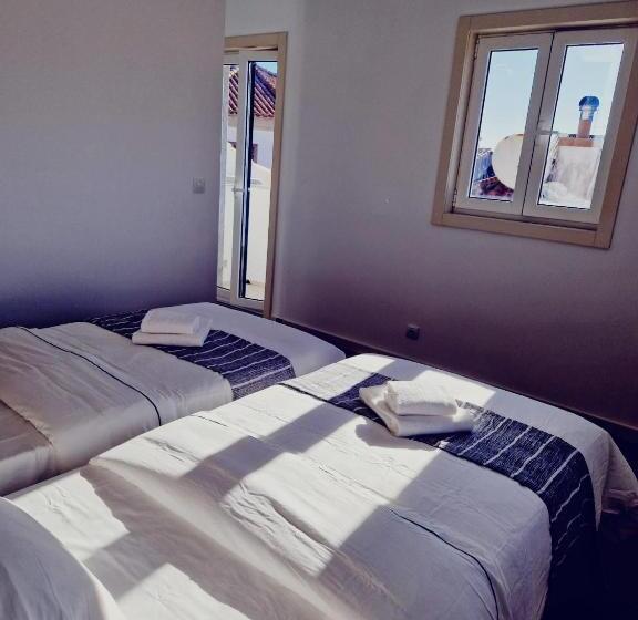 پانسیون Tukaza Guesthouse By Geyra