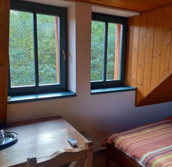 膳宿费 Vendégház Petörke