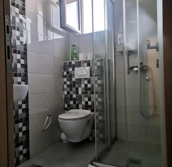 Roomsapartments Popcourt